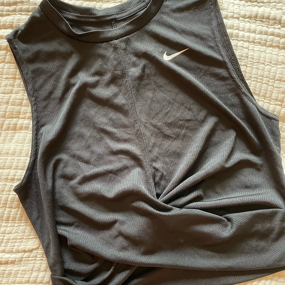 Nike Dri-Fit Cropped Twist Training Tank Top
